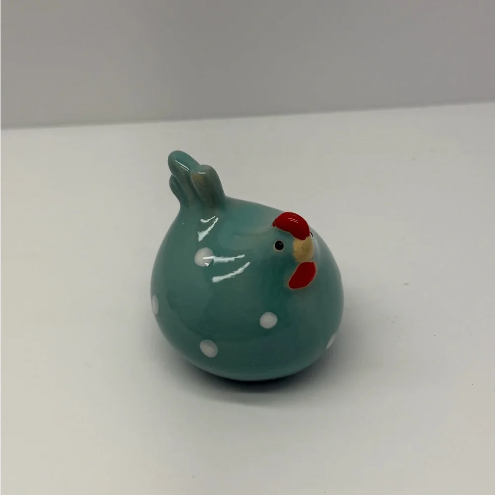 Vintage Ceramic Chicken Figurines Set Cottagecore set of four 2.5” - Picture 5 of 8
